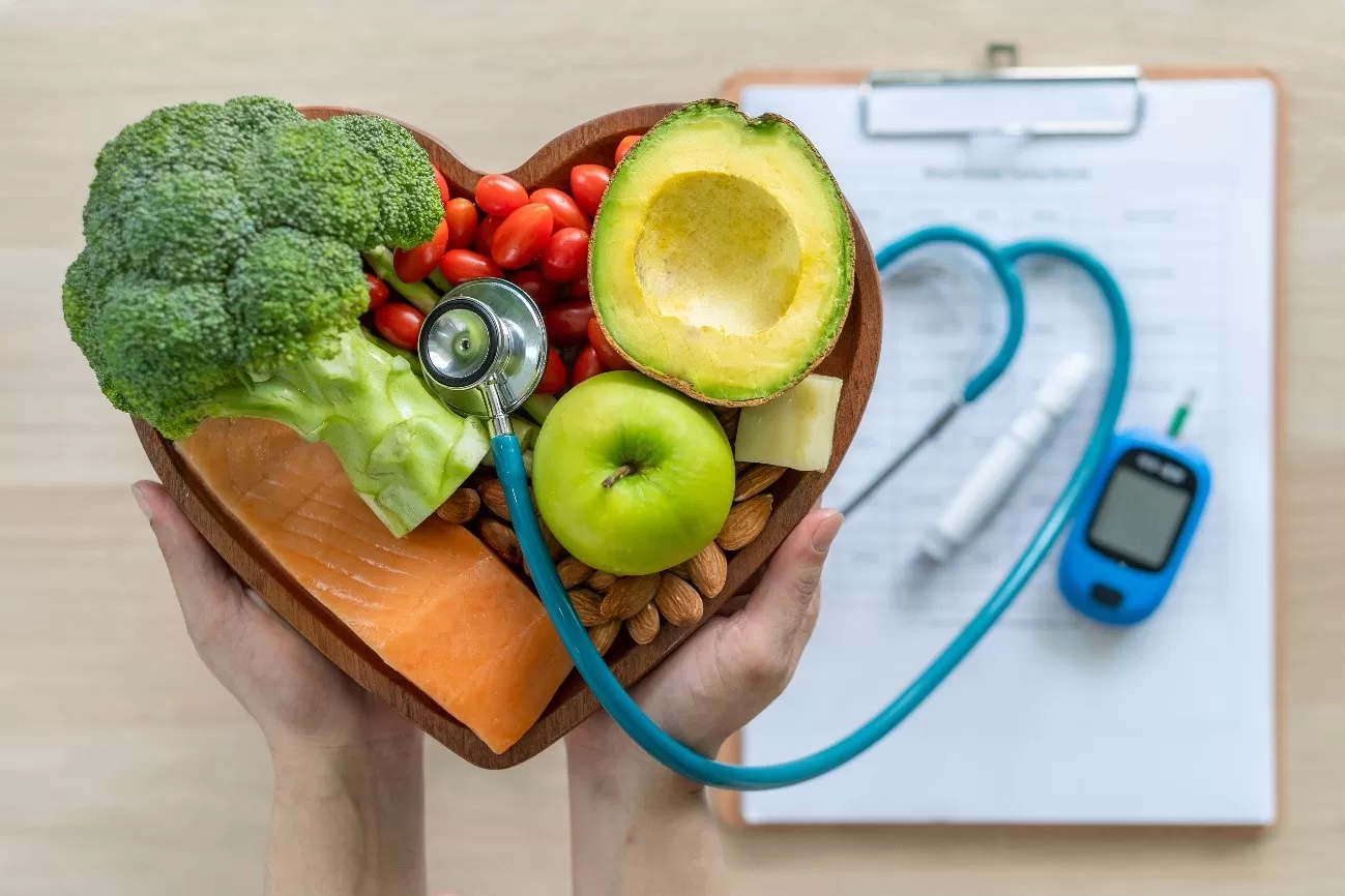 Dieta saudável e balanceada para melhorar os índices de colesterol alto